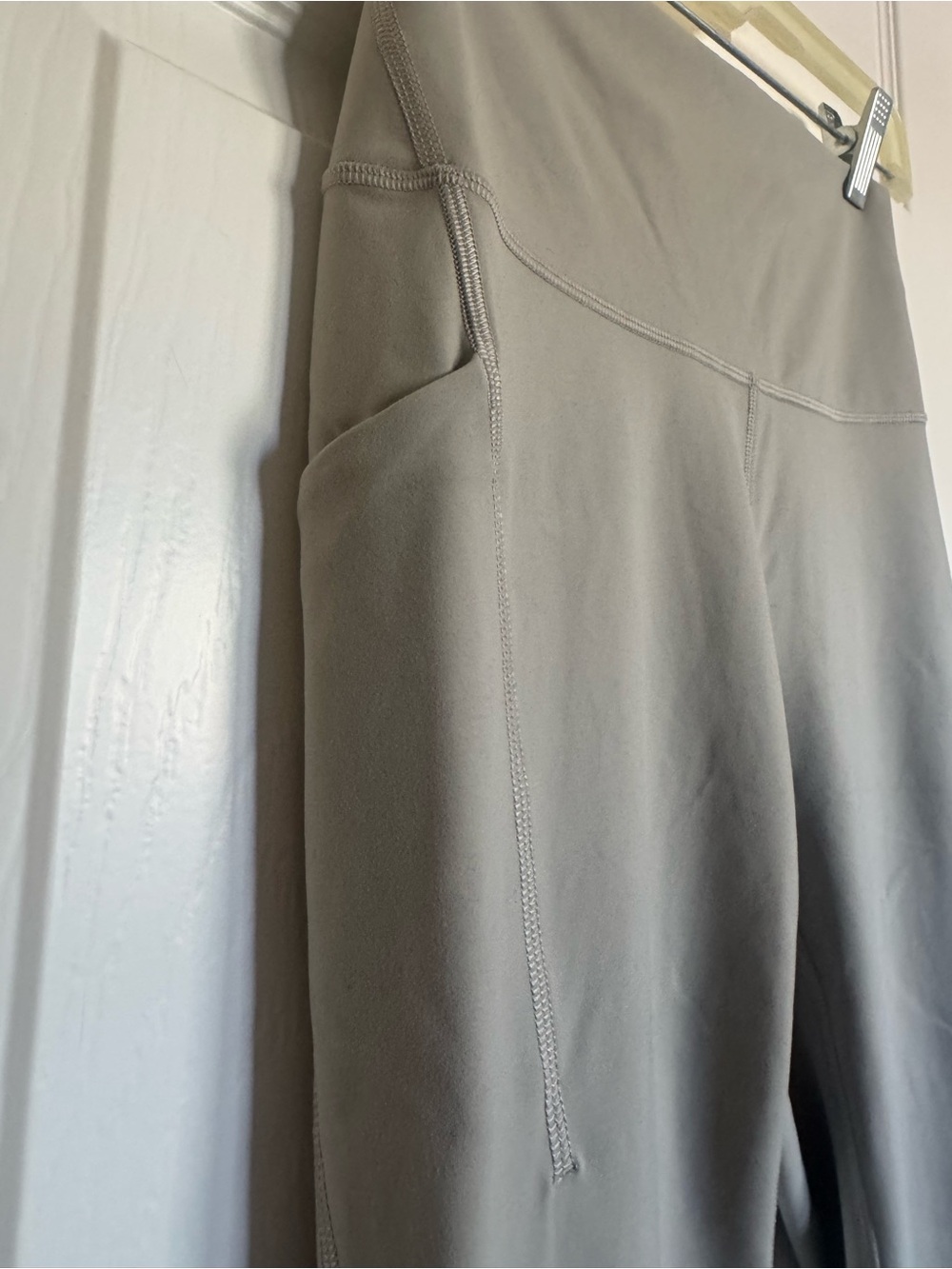 Lululemon High-Waist Seam Detail Leggings - Light Taupe/Grey - Picture 3 of 5